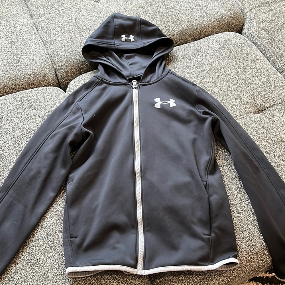 2/$30 Under Armour boys zip up hoody